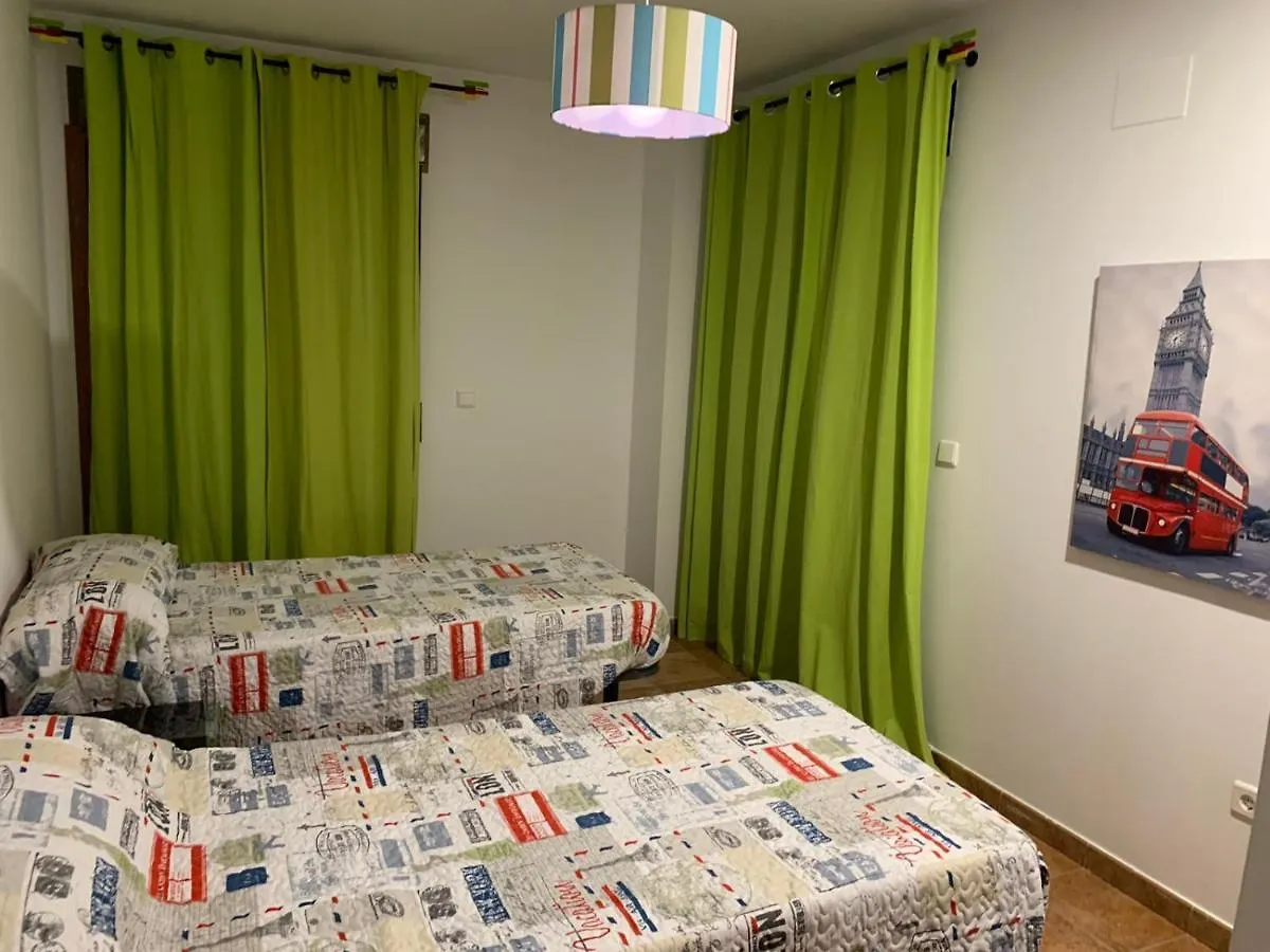 Apartamento con jardín privado y acceso a piscina Huelva 0*,